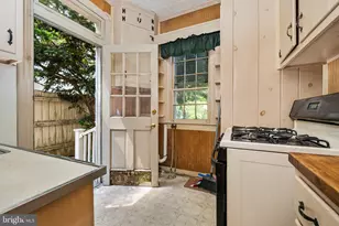 347 E Orange St, Lancaster, PA 17602 - Photo 11