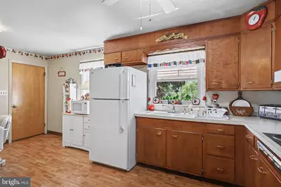 422 Westview Drive, Akron, PA 17501 - Photo 7