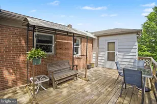 422 Westview Dr, Akron, PA 17501 - Photo 25