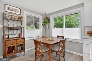 102 E Third Ave, Lititz, PA 17543 - Photo 9