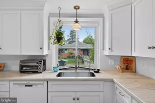 102 E Third Ave, Lititz, PA 17543 - Photo 13