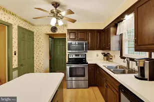 1544 Duffland Dr, Landisville, PA 17538 - Photo 5