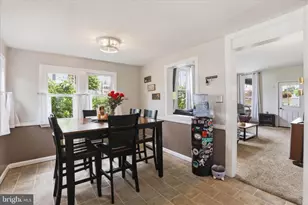 22 S 4th St, Denver, PA 17517 - Photo 9