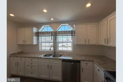 432 Eastwood Lane, Lancaster, PA 17601 - Photo 5