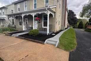 338 E Park St, Elizabethtown, PA 17022 - Photo 1