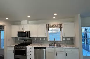 433 Eastwood Ln, Lancaster, PA 17601 - Photo 9