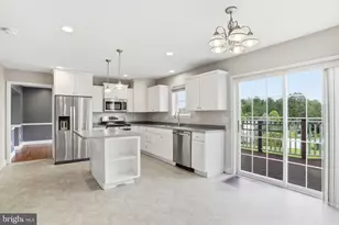608 Redwood Dr, Lancaster, PA 17602 - Photo 21