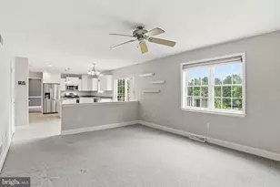 608 Redwood Dr, Lancaster, PA 17602 - Photo 27