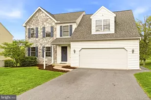 608 Redwood Dr, Lancaster, PA 17602 - Photo 3