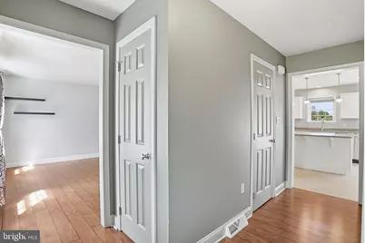 608 Redwood Drive, Lancaster, PA 17602 - Photo 9
