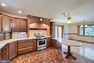 242 Skyview Ln, Lititz, PA 17543 - Photo 15