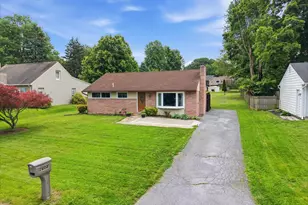 2608 Chestnut View Dr, Lancaster, PA 17603 - Photo 3