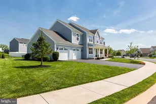 24 Amber Ln, Ephrata, PA 17522 - Photo 3