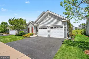 468 Resolution Dr, Lititz, PA 17543 - Photo 3