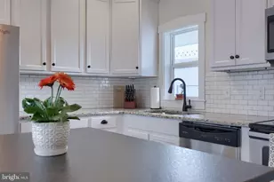 1971 New St, East Petersburg, PA 17520 - Photo 5