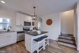 1971 New St, East Petersburg, PA 17520 - Photo 3