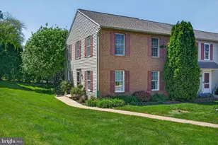 40 Battens Cir, Leola, PA 17540 - Photo 1