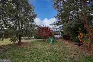 920 Chestnut St, Akron, PA 17501 - Photo 39