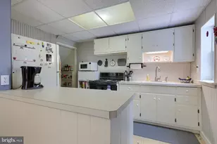 729 Skyline Dr, Lancaster, PA 17601 - Photo 13