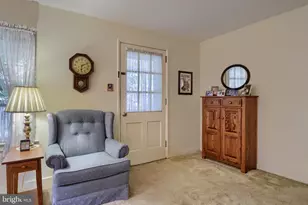 729 Skyline Dr, Lancaster, PA 17601 - Photo 5