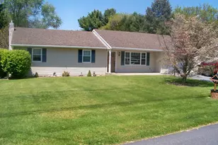 32 Green Acre Rd, Lititz, PA 17543 - Photo 1