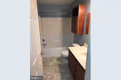 270 Locust Street #5, New Holland, PA 17557 - Photo 7