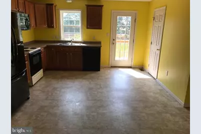 270 Locust Street #5, New Holland, PA 17557 - Photo 3