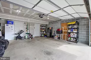 2429 Spring Water Cir, Lancaster, PA 17601 - Photo 33