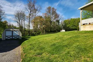 1692 Gish Rd, Manheim, PA 17545 - Photo 9
