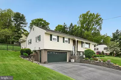 230 Edgewood Drive, New Holland, PA 17557 - Photo 9