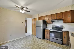 2487 Ellendale Dr, Lancaster, PA 17602 - Photo 15