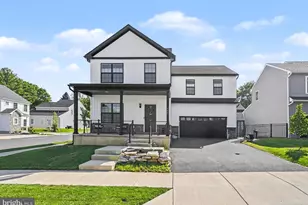100 Meadows Bnd, Lititz, PA 17543 - Photo 1