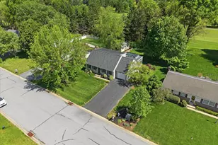 916 Indian Springs Dr, Lancaster, PA 17601 - Photo 5