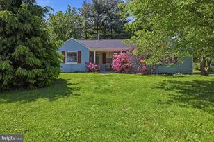 330 Cedar Ln, Mount Joy Twp, PA 17552 - Photo 1