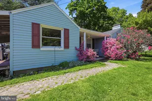 330 Cedar Ln, Mount Joy Twp, PA 17552 - Photo 3