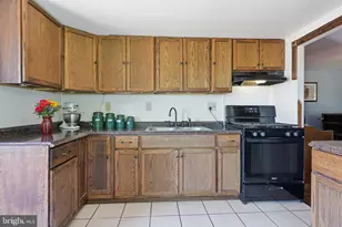 330 Cedar Ln, Mount Joy Twp, PA 17552 - Photo 11