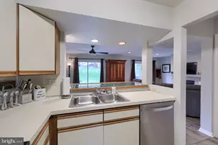 117 Treetops Dr, Lancaster, PA 17601 - Photo 9