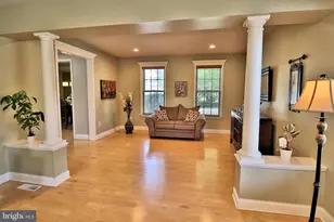 312 Squire Ln, Lititz, PA 17543 - Photo 5