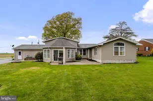 193 S Shirk Rd, New Holland, PA 17557 - Photo 9