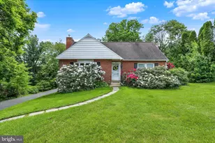 36 Peacock Dr, Lancaster, PA 17601 - Photo 1