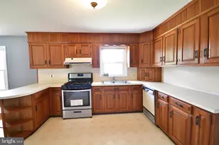 556 Oak Ridge Dr, Millersville, PA 17551 - Photo 29