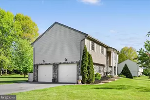 302 Grant St, Reinholds, PA 17569 - Photo 5