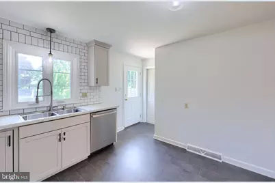 415 W End Avenue, Akron, PA 17501 - Photo 19