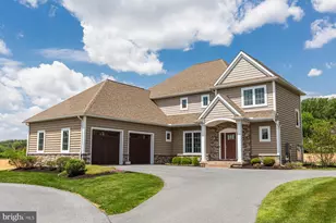 425 E Delp Rd, Lancaster, PA 17601 - Photo 9