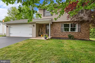 9 Homestead Dr, Denver, PA 17517 - Photo 3