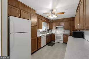 205 Jennifer Ln, Ephrata, PA 17522 - Photo 23