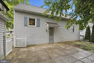 233 E Ferdinand St, Manheim, PA 17545 - Photo 27