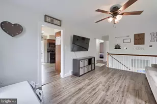 1074 Hearthstone Rd, Lancaster, PA 17603 - Photo 5