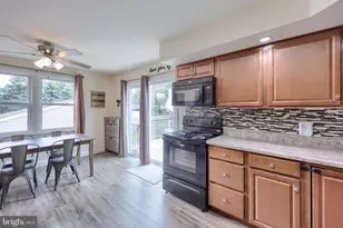 1074 Hearthstone Rd, Lancaster, PA 17603 - Photo 11
