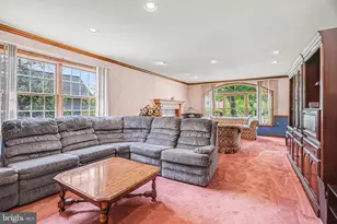 1366 Hickory Run Dr, Elizabethtown, PA 17022 - Photo 9